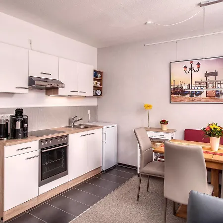 Ferienwohnung Larchenstrasse 7 Apartman *
