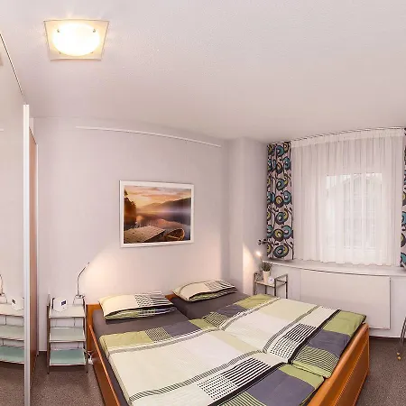 Ferienwohnung Larchenstrasse 7 *